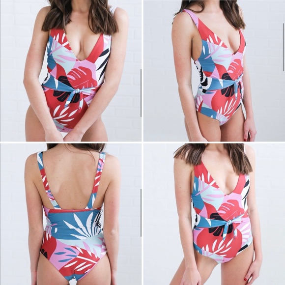 AMUSE SOCIETY • NEW! Ramsey One Piece Swimsuit - Orchid - Size XS - Picture 4 of 16